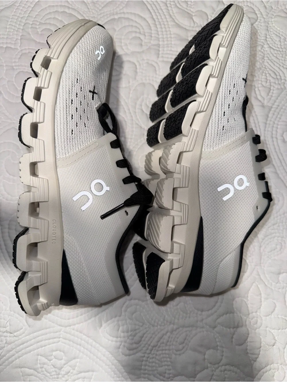 On Running Women's Cloud White/Black Athletic Shoes
